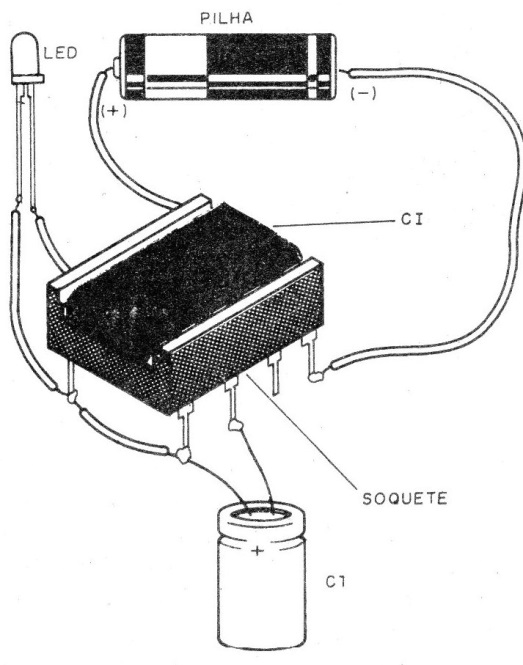 Figure 2 - Assembly without PCB Figure 2 - Assembly without PCB